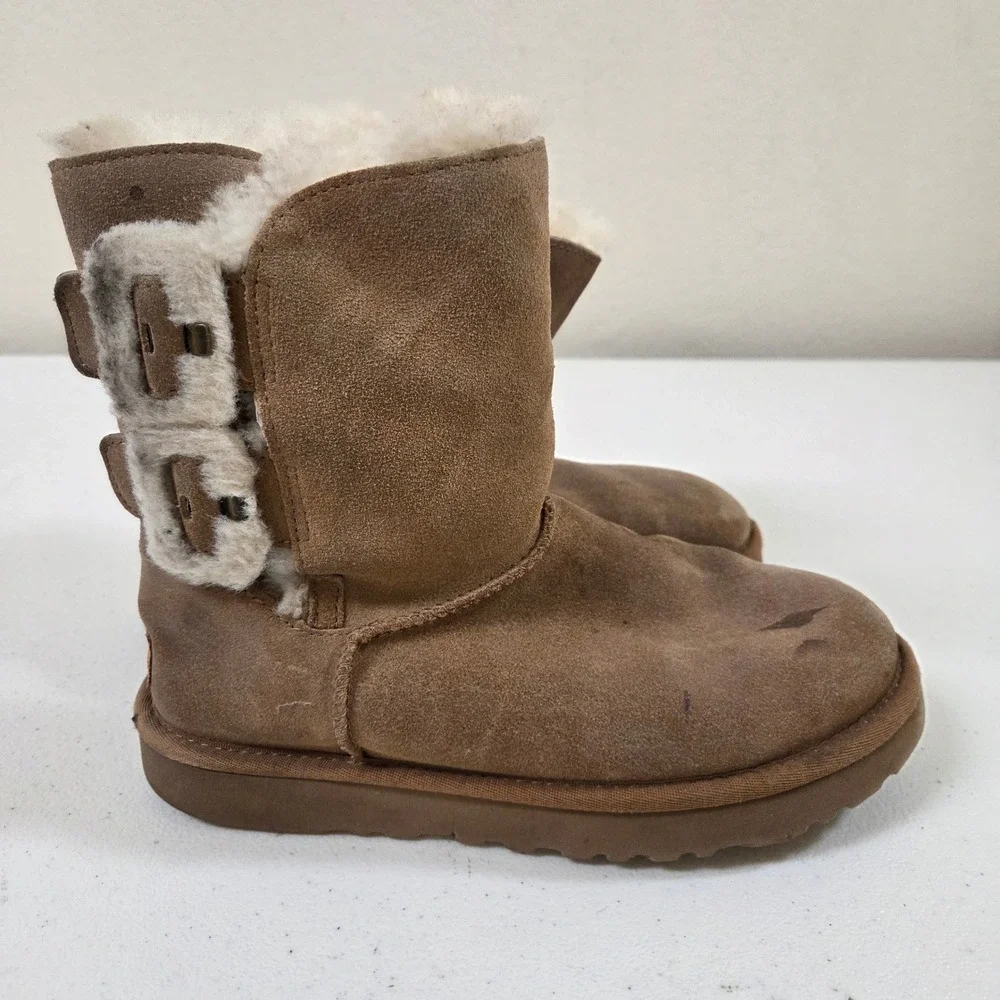UGG Bailey Buckle Chestnut Brown Suede Shearling Mid Calf Boots 1104 Womens 6